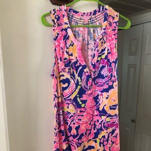 GreAt brightly colored summer dress